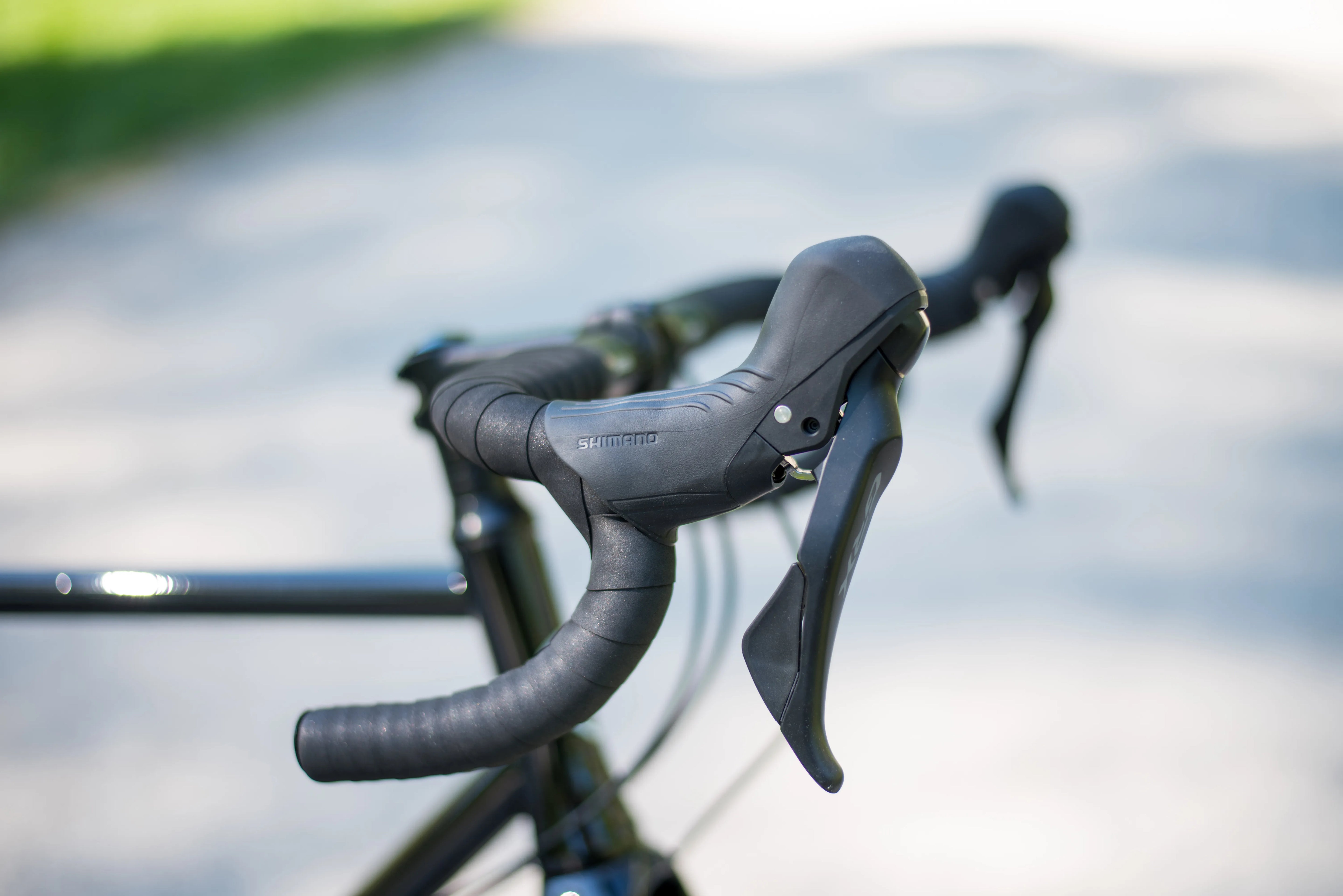 JUST BIKES JB04 GRAVEL BIKE MIT SHIMANO GRX-610/820 1x12 oder 2x12 Schwarz