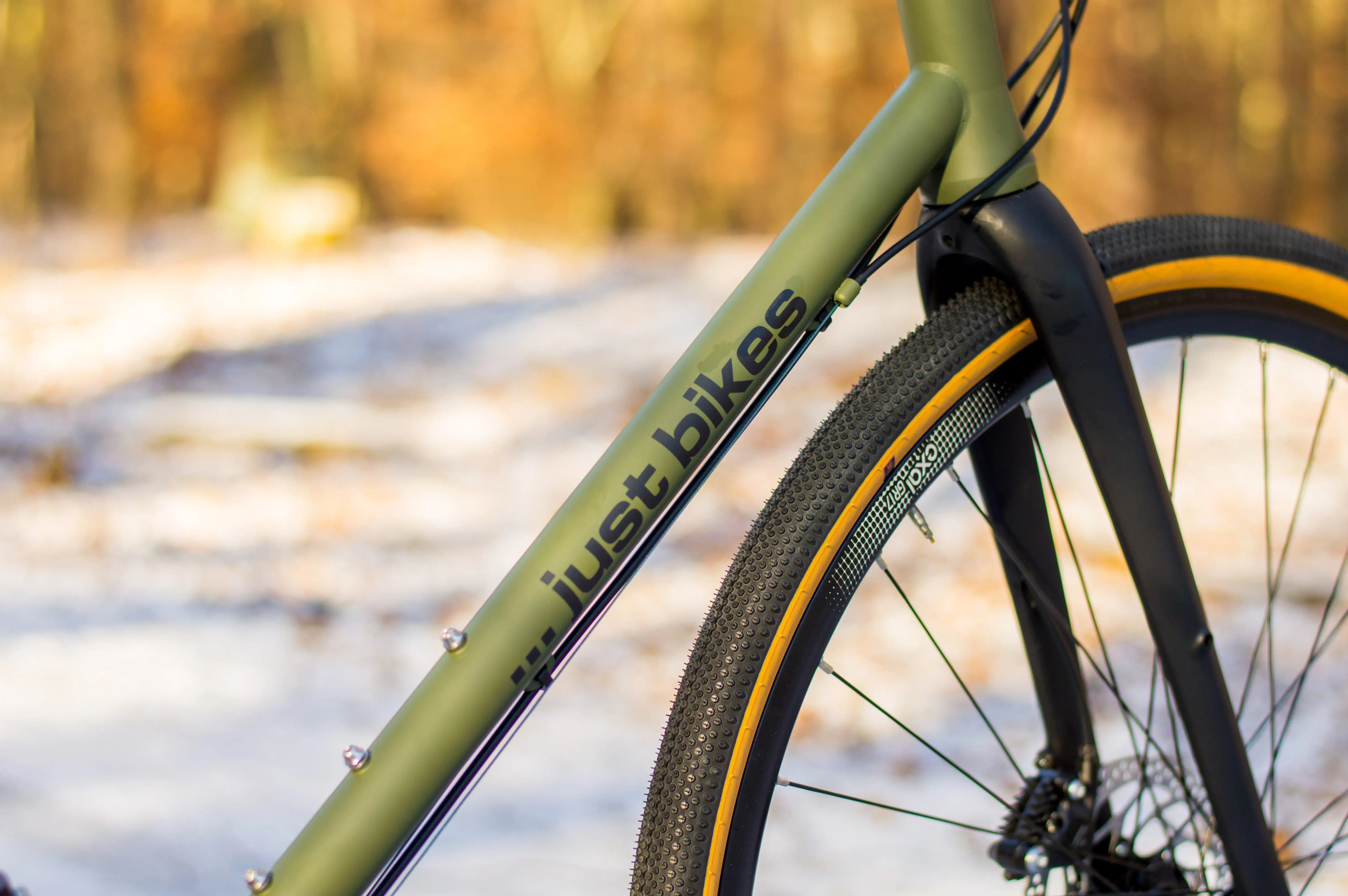 JUST BIKES JB04 GRAVEL BIKE WITH SHIMANO GRX-RX400 2x10 OLIVE GREEN