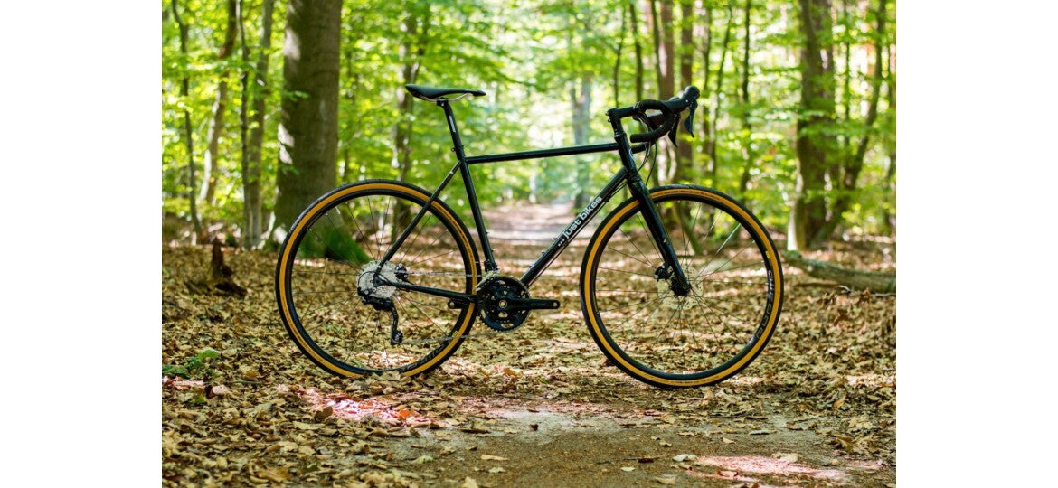 JUST BIKES JB04 GRAVEL BIKE WITH SHIMANO GRX-RX400 BLACK