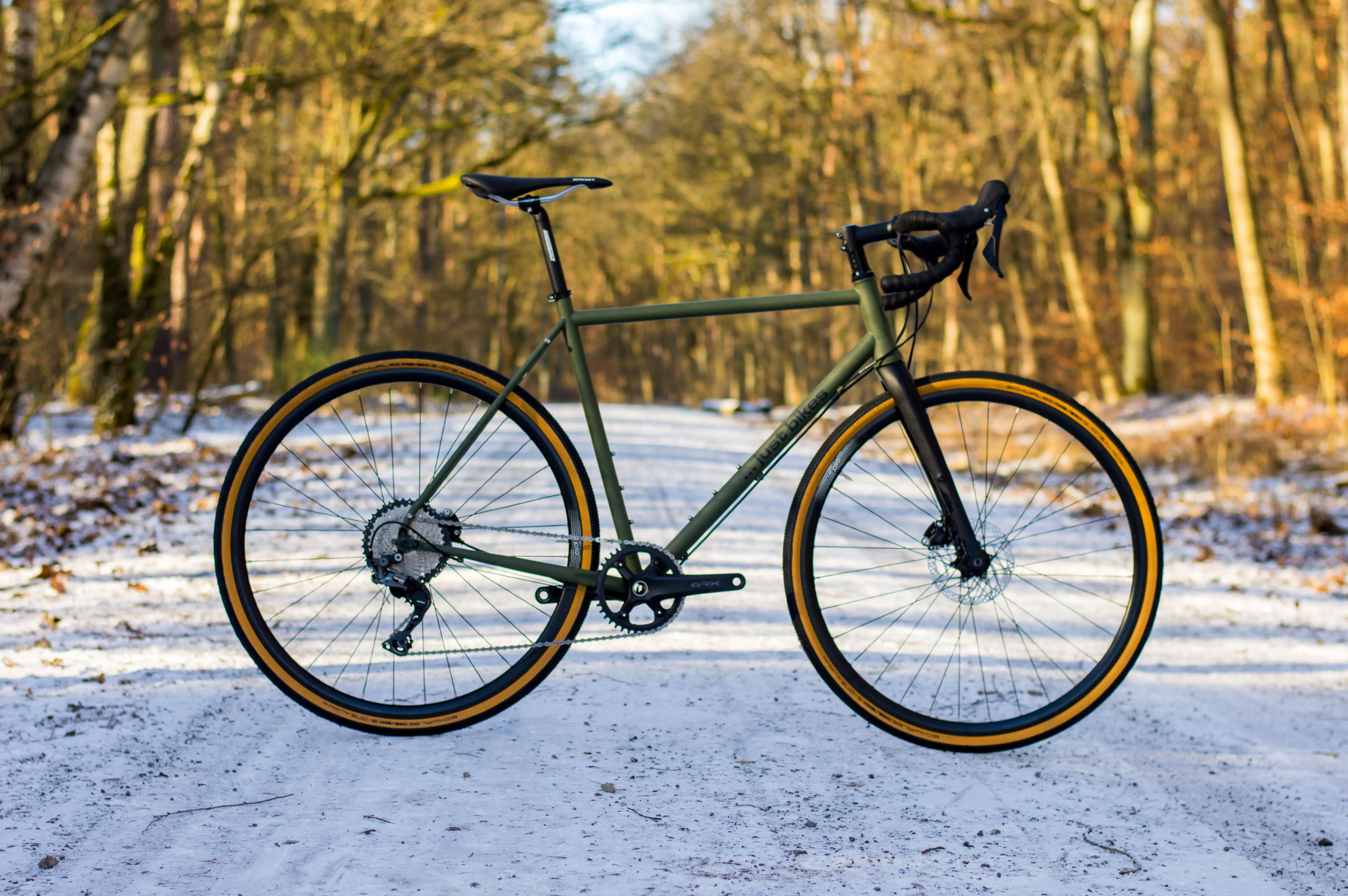 JUST BIKES JB04 GRAVEL BIKE WITH SHIMANO GRX-600 OLIVE GREEN