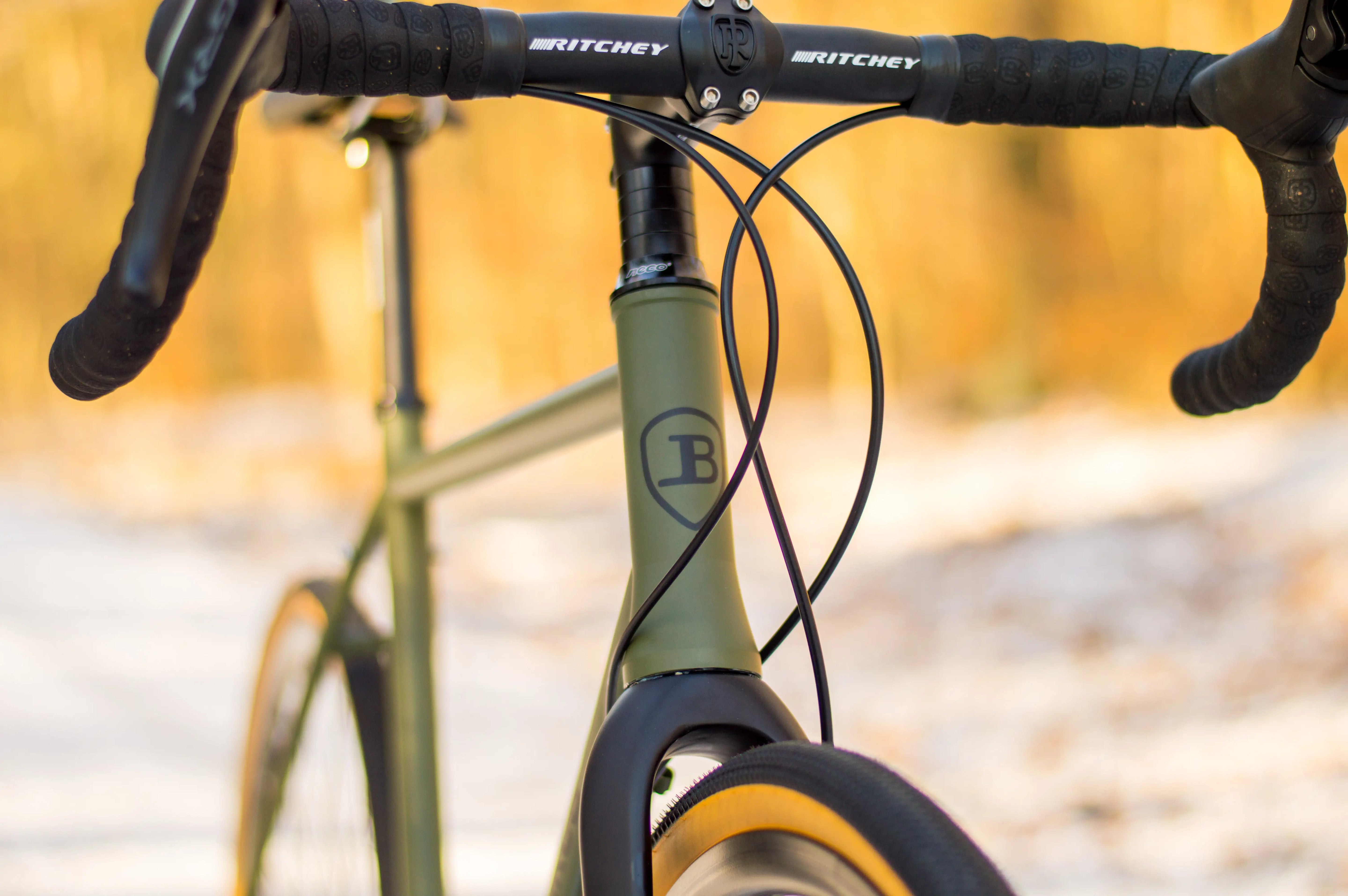 JUST BIKES JB04 GRAVEL BIKE WITH SHIMANO GRX-600 OLIVE GREEN