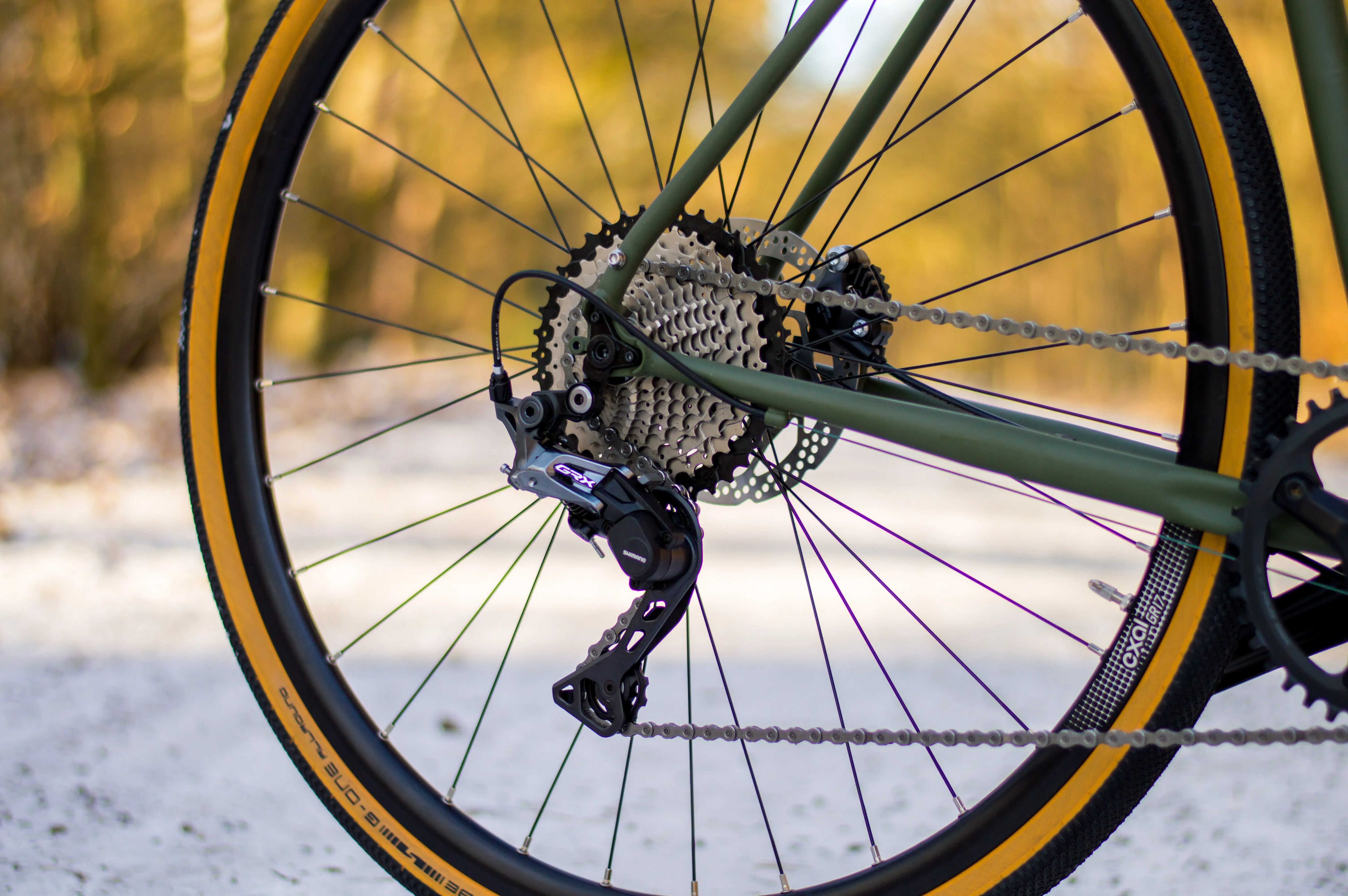 JUST BIKES JB04 GRAVEL BIKE WITH SHIMANO GRX-600 OLIVE GREEN