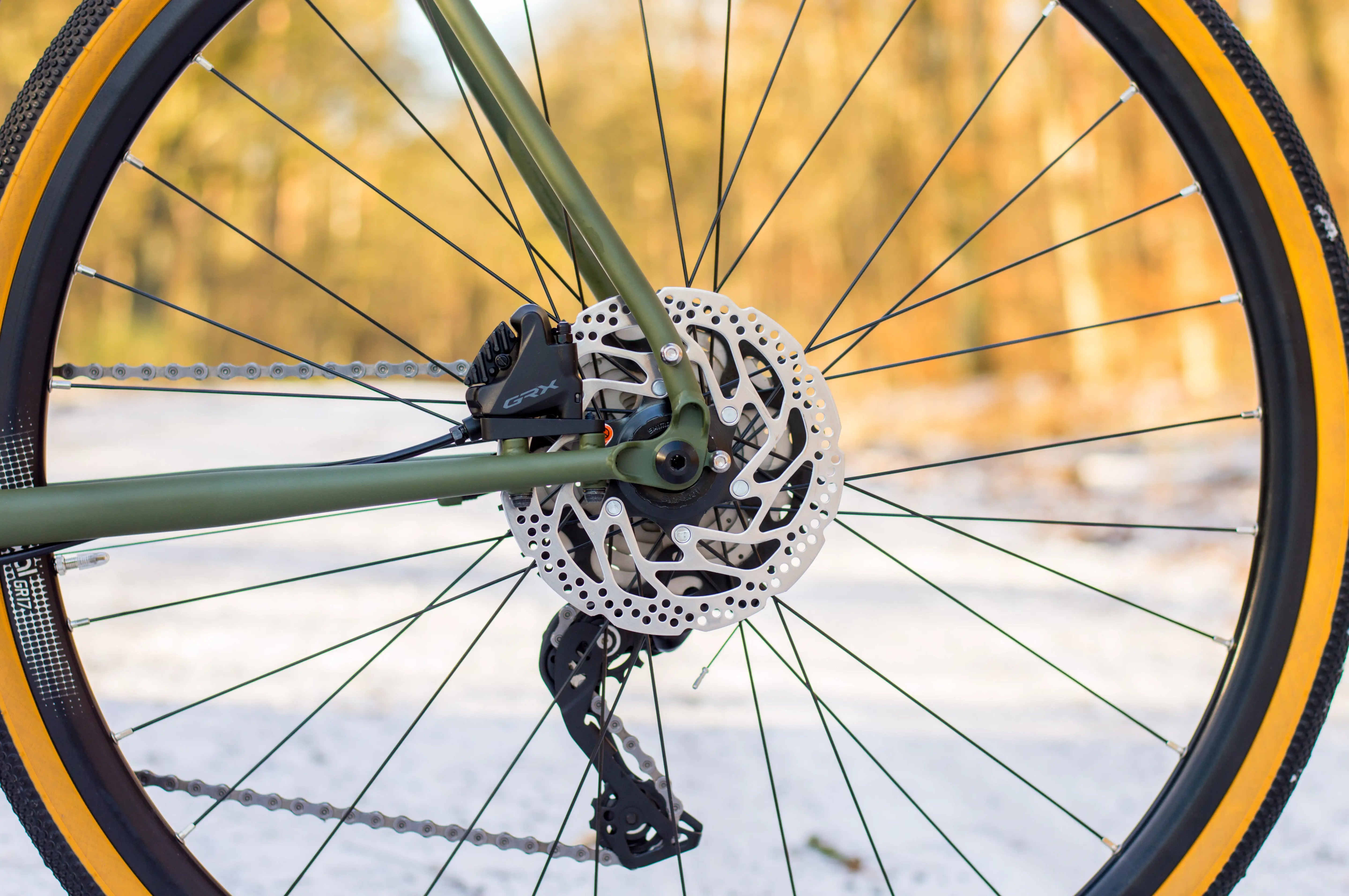 JUST BIKES JB04 GRAVEL BIKE WITH SHIMANO GRX-600 OLIVE GREEN