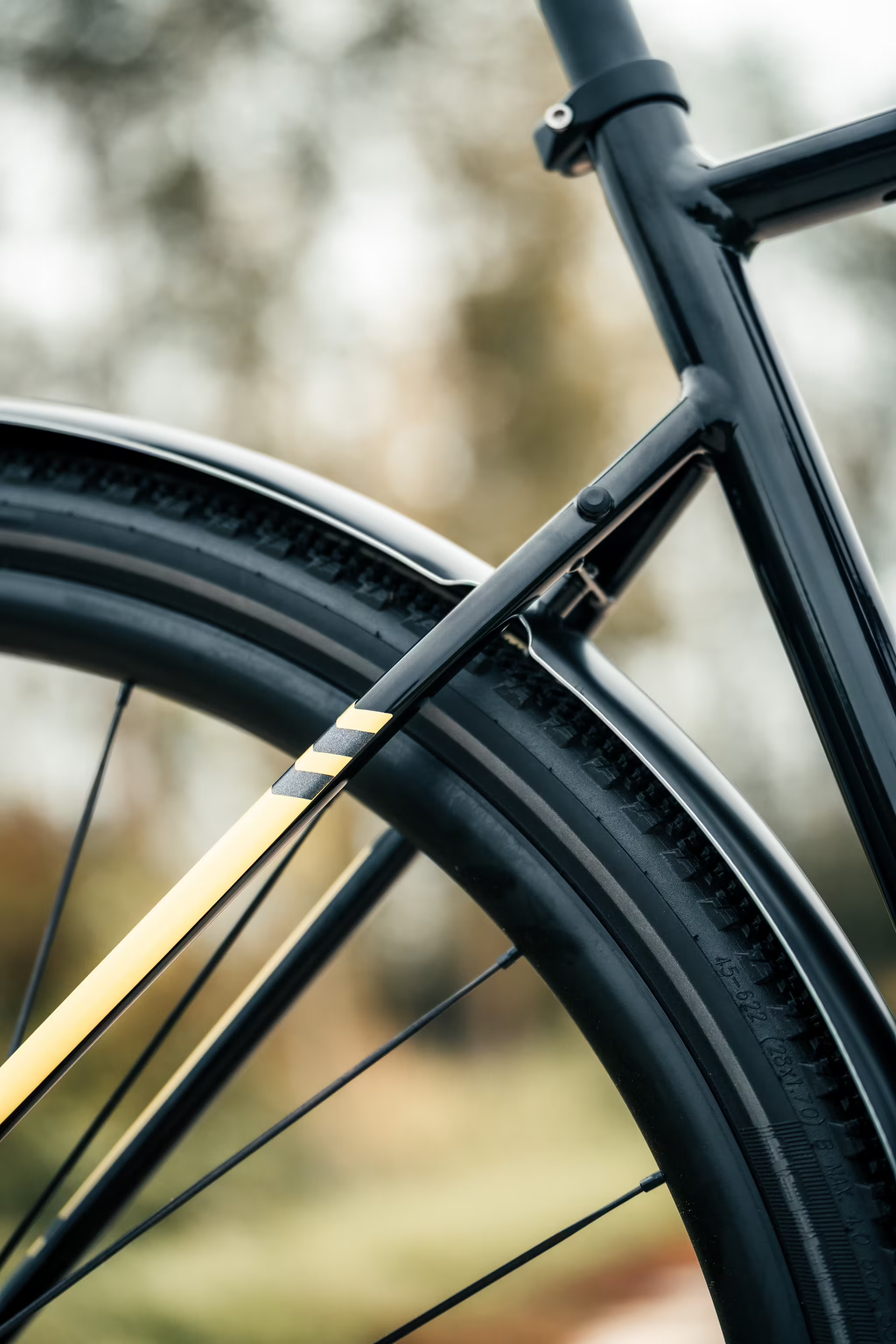 Ridley Kanzo Adventure Alu EQ Gravelbike Shimano GRX-400 Black DT Swiss G1800 Nabendynamo