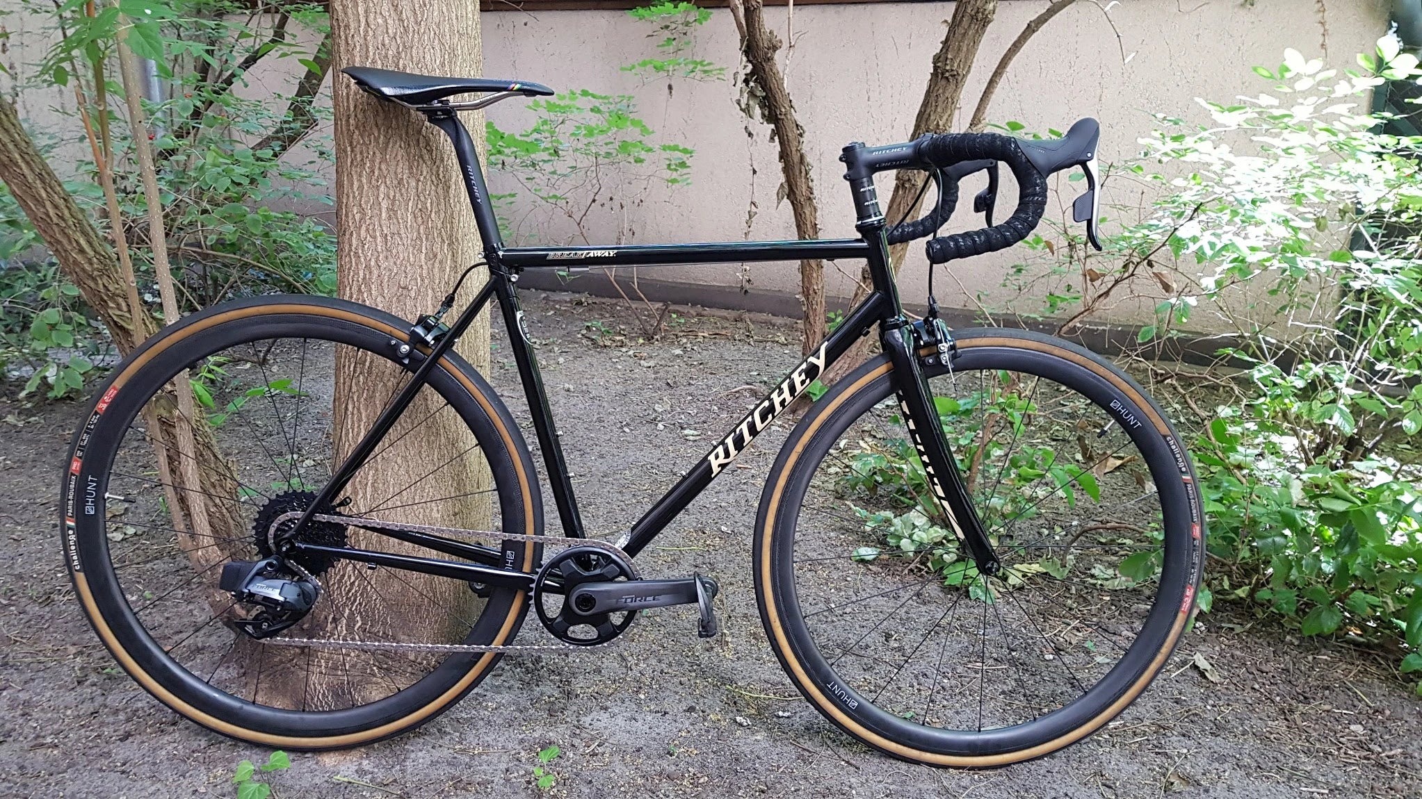 Ritchey_Road_Logic_Break_Away Black Tan