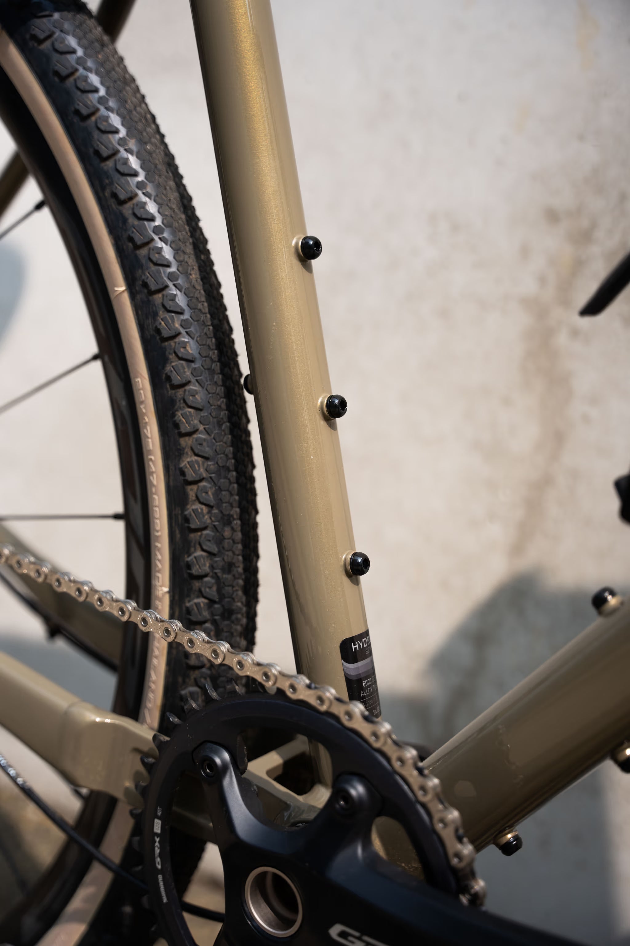 Ridley Kanzo Adventure Alu EQ Gravelbike Shimano GRX-400 Black DT Swiss G1800 Nabendynamo