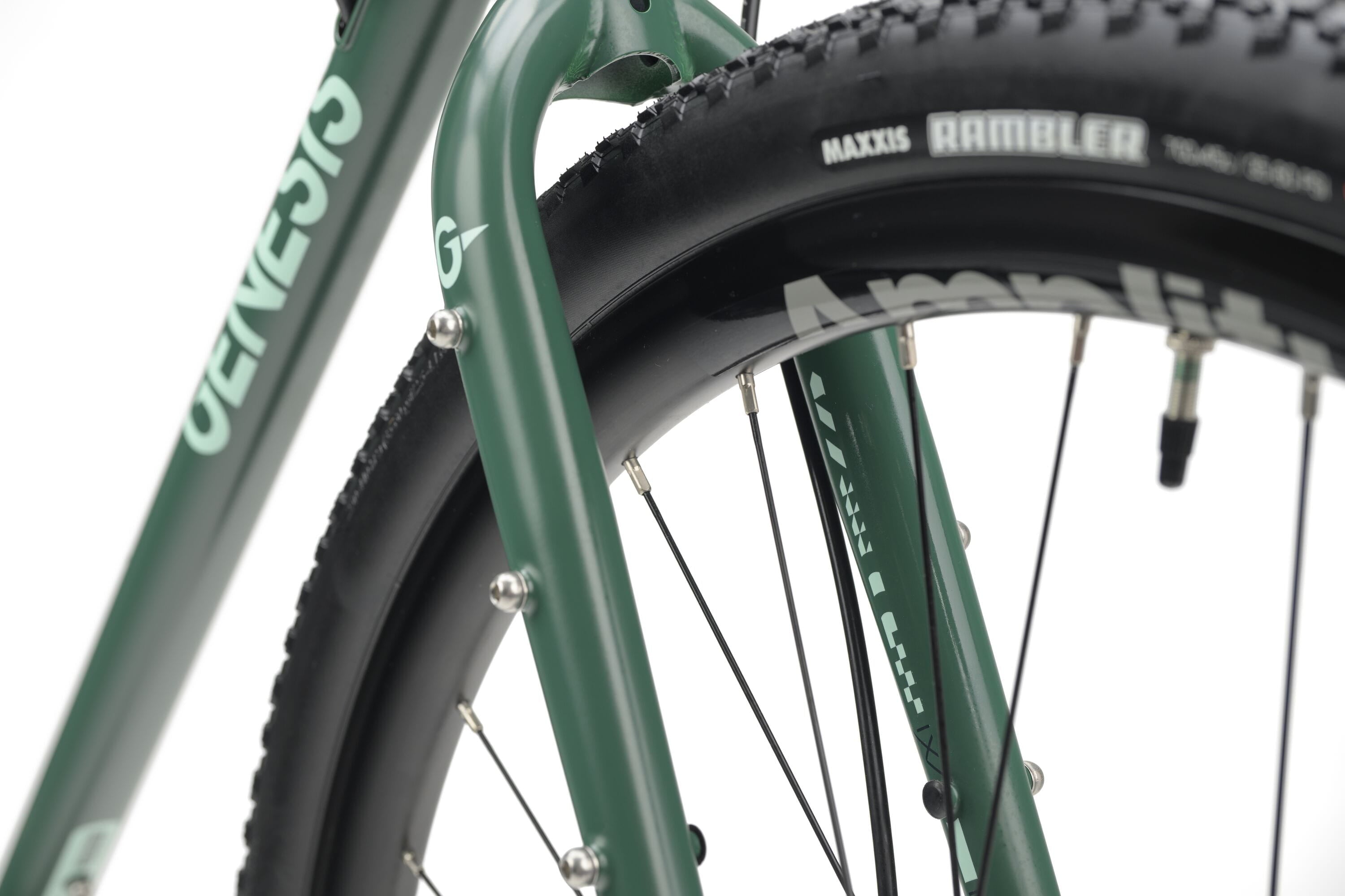 Genesis Croix De Fer 20 Reynolds 725 CrMo Stahlrohrsatz Gravel Bike Shimano Cues 2x10 Diana Moss